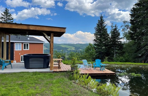 Saint Urbain House | At the edge of the Parc National des Grands-Jardins