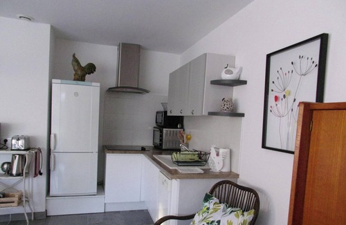 Villenave-d'Ornon House | At the foot of the streetcar warm house with garden for 2/3 p