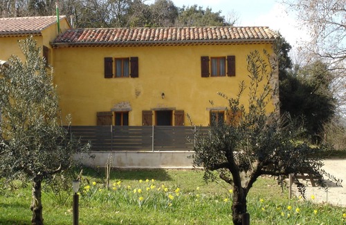 Les Arcs-sur-Argens House | At the foot of the vineyards, furnished* 120 m2, 3 bedrooms, swimming pool, sleeps 6 to 9,