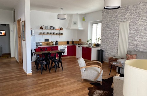 Saint-Henri Apartment | AT THE GATES OF L'ESTAQUE