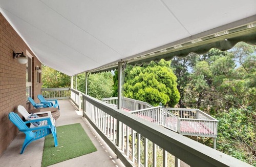 Belmont House | At the Hilltop - sleeps 10