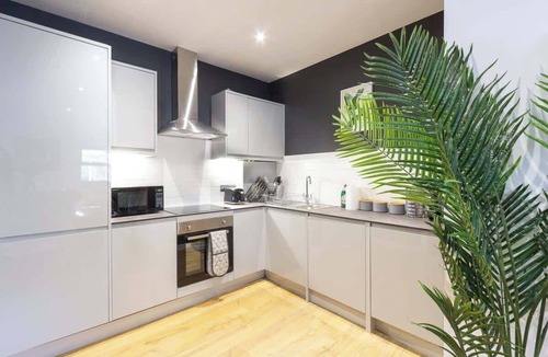 Brighton City Centre Apartment | At the level - (2 bed flat)