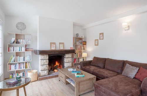 Savignies Bed & Breakfast | At the raw estate