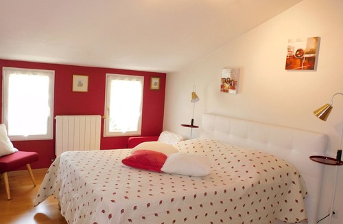 Rabastens Apartment | AT THE RHYTHM OF THE SEASONS