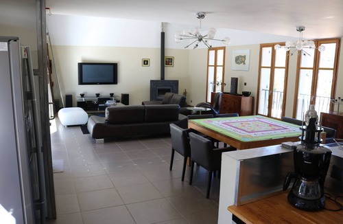 Bedoin House | At the top of the village, magnificent view of Mt Ventoux, private heated swimming pool