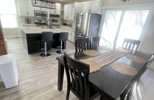Midtown House | At this property, you will find the perfect spot for vacations and exploring "O"