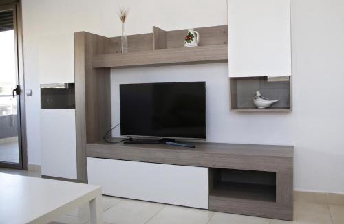 Torredembarra Apartment | AT143 Completamente equipado, con piscina y cerca de la playa