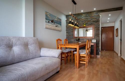 Creixell Apartment | AT156 Pool, Airco, 5 min from the beach