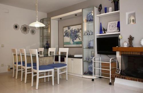 Torredembarra Villa | AT162 Xiprés
