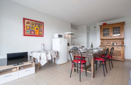Saint-Pierre-Quiberon Apartment | Atanaoua by Interhome