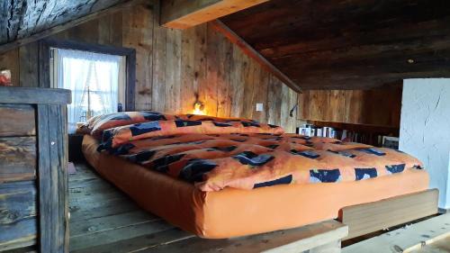 Staldenried  Gspon Bed & Breakfast | Atelier 1786
