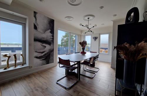 Berck-sur-Mer Apartment | ATELIER DE BERCK - Gîte 6p avec Parking GRATUIT & TERRASSE