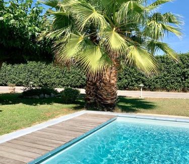 Saint-Aunes Bed & Breakfast | Atelier des Vidaux