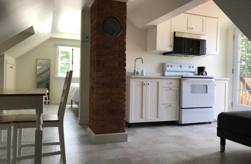 Kamouraska Apartment | ATELIER DU CLOCHER Studio #5