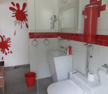 Saint-Paul-d'Uzore Bed & Breakfast | ATELIER NATUR'L Les Ronzieres