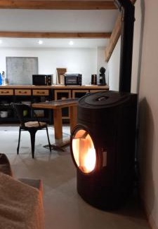 Saint-Paul-d'Uzore Apartment | Atelier natur'L Les ronzieres