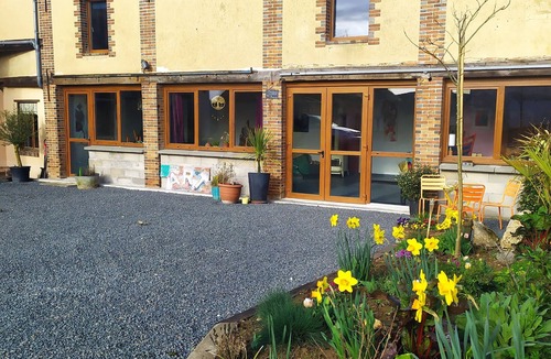 La Selle-sur-le-Bied House | Atelier Terre de Couleurs