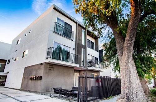 NoHo Arts District House | Atelier Verde At Case Collective