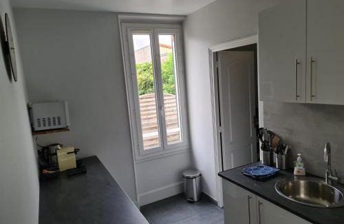 Chartres Apartment | Atelier Voyageur