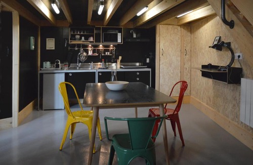 La Villeneuve-au-Chatelot Apartment | ATELIERS DE L'ASTRØLABE