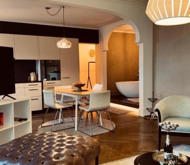 Busserach Apartment | Atemberaubende Ferienwohnung direkt am See