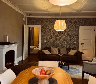 Busserach Apartment | Atemberaubende Ferienwohnung direkt am See