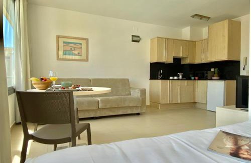 Vilanova I la Geltru Apartment | Atenea Park Suites & Apartments