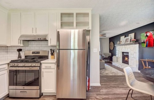 Marietta Villa | ATH - Marietta - 3BR - Pet Friendly - Ranch (160A)