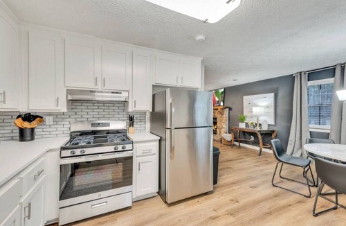 Marietta Villa | ATH - Marietta - 3BR- Ranch - Pet Friendly (210a)