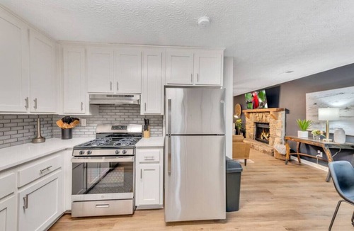 Marietta Villa | ATH - Marietta - 3BR- Ranch - Pet Friendly (210a)