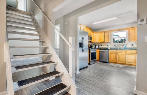 Marietta Villa | ATH - Sleeps 4 - 2 Beds - Pet friendly - Pam