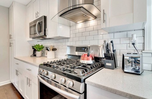 Smyrna House | ATH - Sleeps 6 - 3 Beds - Pet friendly - Harwinor