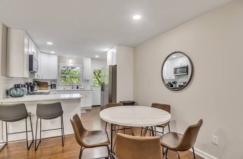 Fair Oaks House | ATH · Sleeps 8 - 4 Beds - Pet Friendly - 1386 (ST2)