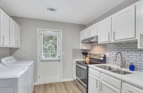 Austell Villa | ATH - Spring Road 1734 · Austell - 2BR- Ranch - Pet Friendly (1734)