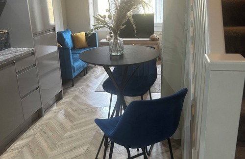 Leeds City Center Apartment | Athenaeum House