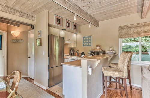 Hatton Fields Cottage | "Atherton Cottage has Ocean view & two Fireplaces!