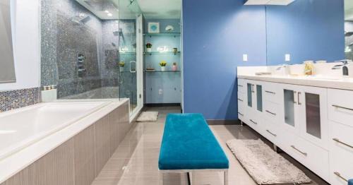 Golden Glades Villa | Athletic Villa by Glam Homes