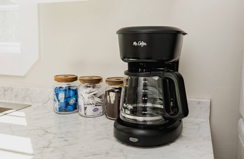 Perry House | AtHome+1 Stay | Quaint 1BR | Downtown Perry