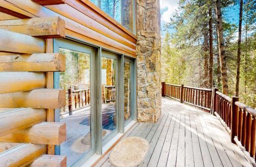 Almont House | Atkins Cabin