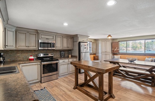 Arley House | Atkins Point - Private lot - Easy access to water!
