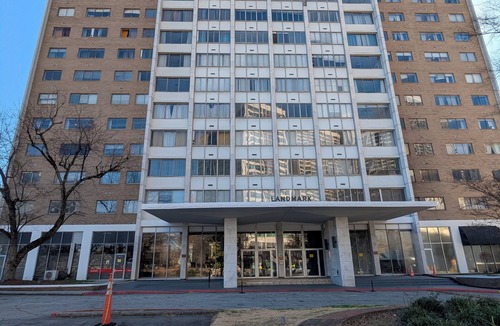 Peachtree Center Condo | ATL City Escape: Work & Play