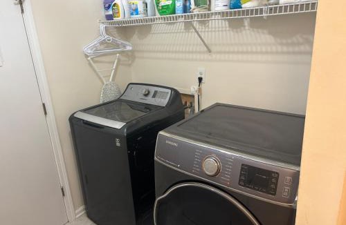 East Atlanta House | Atlanta Charming Private Room 1