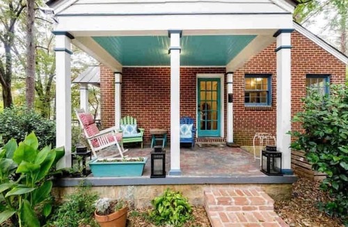 Atlanta House | Atlanta Llama Luxury Cottage