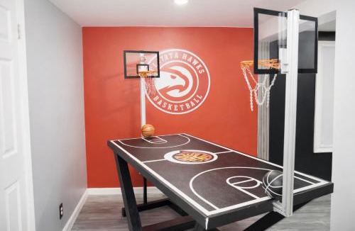 Collier Heights House | Atlanta Sports Retreat 15 min to Mercedes Benz