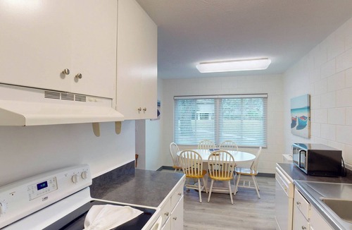 Jekyll Island Apartment | Atlantic Breeze #4 2 bedrooms, 2 bathrooms