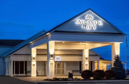 Bathurst Hotel | Atlantic Host Hotel, Trademark Collection by Wyndham