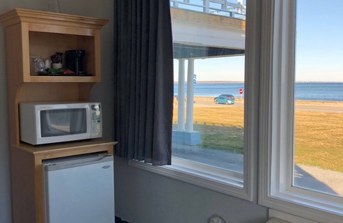 Narragansett Pier Hotel | Atlantic House