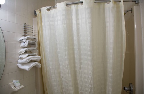 Wall Township Hotel | Atlantic Inn & Suites