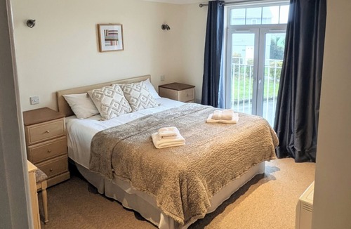 Saint Columb Major Cabin | Atlantic Lodge - 4 Bedroom - Pool -Spa - Gym