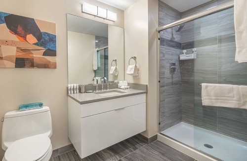 Downtown Apartment | Atlantic Station - 7F